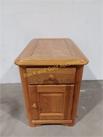 Riverside Furniture Nightstand Table