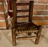 ANTIQUE WOODEN DOLL CHAIR