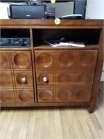 70'S STYLE WOOD ENTERTAINMENT CENTER -