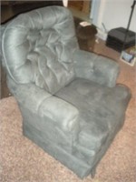 Swivel/Rocking Arm Chair, 32 inch Width