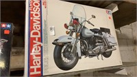 Tamiya 1/6 Harley Davidson Police Bike NIB