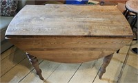 Drop Leaf Table (missing one leaf)