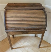Small Roll Top Chest