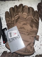 Dan’s size XXL gloves