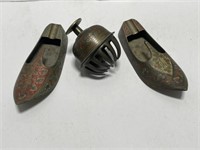 2 Decorative Brass Shoe Ashtrays and Bell