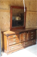 Dresser W/ Mirror