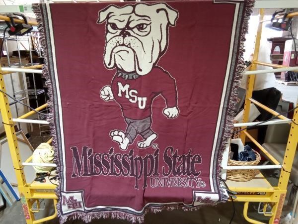 Mississippi State Throw Blanket