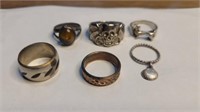 Lot of 6 unmarked rings