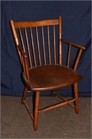 19th C country Windsor arm chair, 21x18x33"h; as i