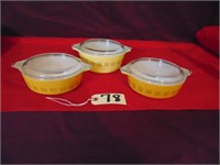 Set of Pyrex Town and Country Covered Casseroles