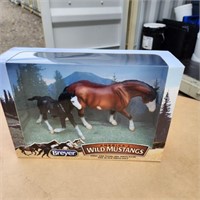 Breyer Horse Wild Mustang Collection