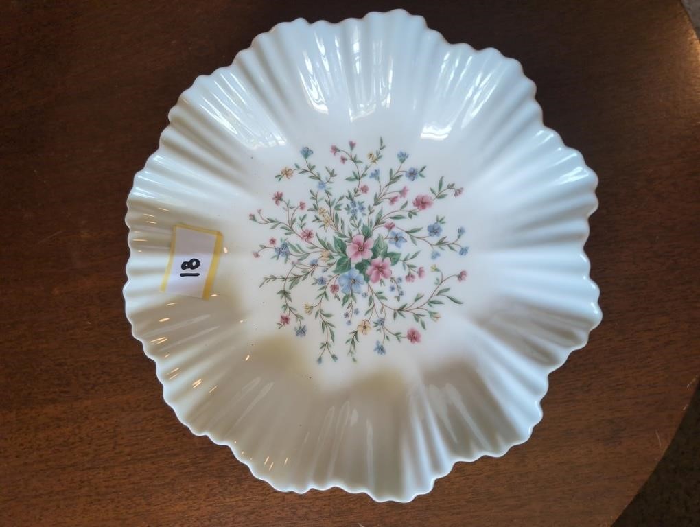 Limogees France white bowl w flowers vintage