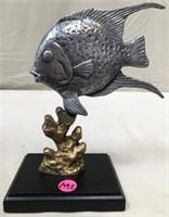 350 - SPI TROPICAL FISH SCULPTURE 8.5"T (A92)