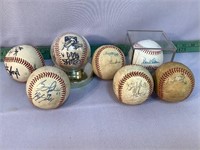 Lot of 7 autographed baseballs