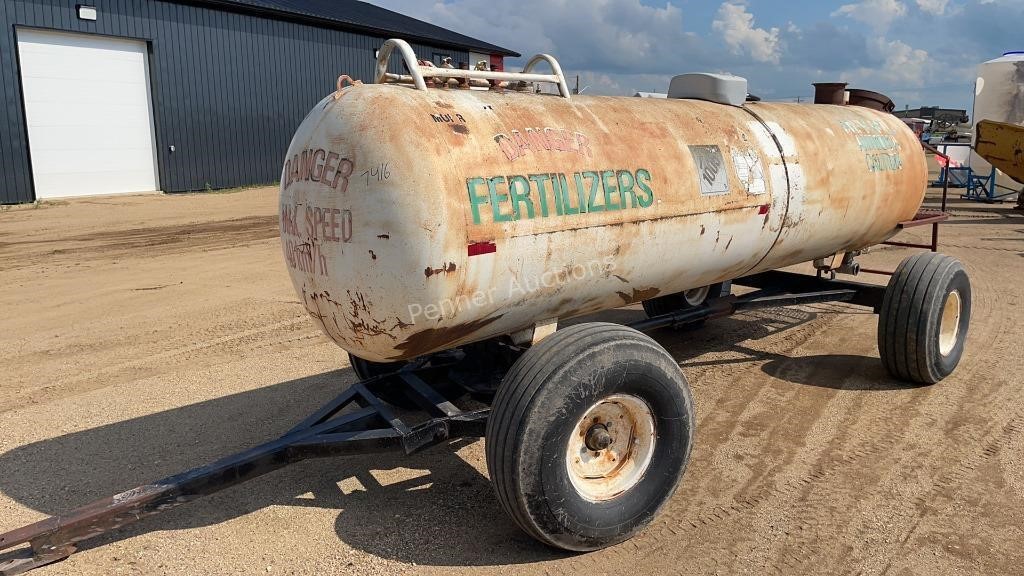 17-FT Anhydrous Converted Water Tank on Trailer