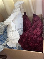 2 box lot of throw pillows