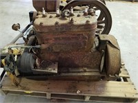 *Universal Motor Co. 4 Cylinder Engine