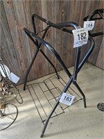 Saddle stand 32" t - base is 21" x 22" - pics ...