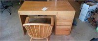 4 Drawer Desk w/ Chair & Lamp