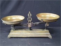 Vintage Forge cast iron balance scale w/ brass