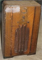 Antique Philco Console radio
