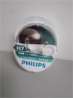 Philips X-treme Vision +130% Headlight Bulbs