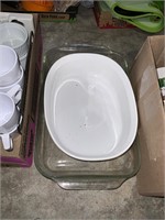 lot of rectangle dish and white baking dish
