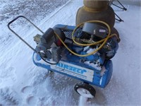 AIRTECT PORTABLE AIR COMPRESSOR