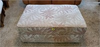 Storage ottoman, blankets included