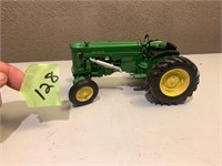 JD 40 tractor