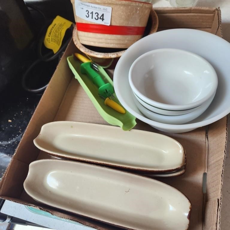 Vintage Corn Cob Holders, Bowls & more