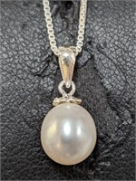 $160 Silver Freshwater Pearl Necklace (~weight 3g)