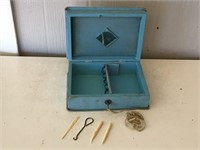 BOX WITH KEY AND SEWING ITEMS