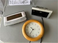 Digital & Analog Clock Set