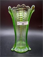 Nwood 7" lime green Drapery vase w/very nice