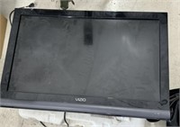 32" Vizio Model E320VA TV -no remote-