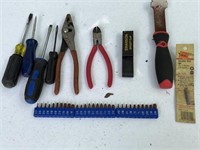 Screwdrivers, Pliers, Scraper, Bits