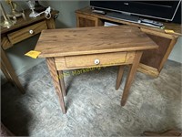 Oak Table w/Drawer - 30"