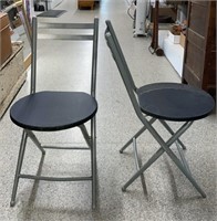 Pair of Folding Chairs *LYS.  NO SHIPPING