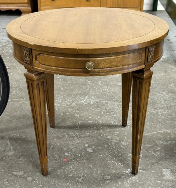 25" Lamp Table with Drawer