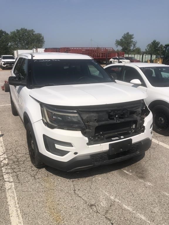 2016 Ford Explorer - SALVAGE TITLE