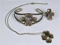 .70 OZT Sterling Silver Dogwood Flower Jewelry