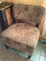 Matching Modern uphol wide seat chair 25" x 32?