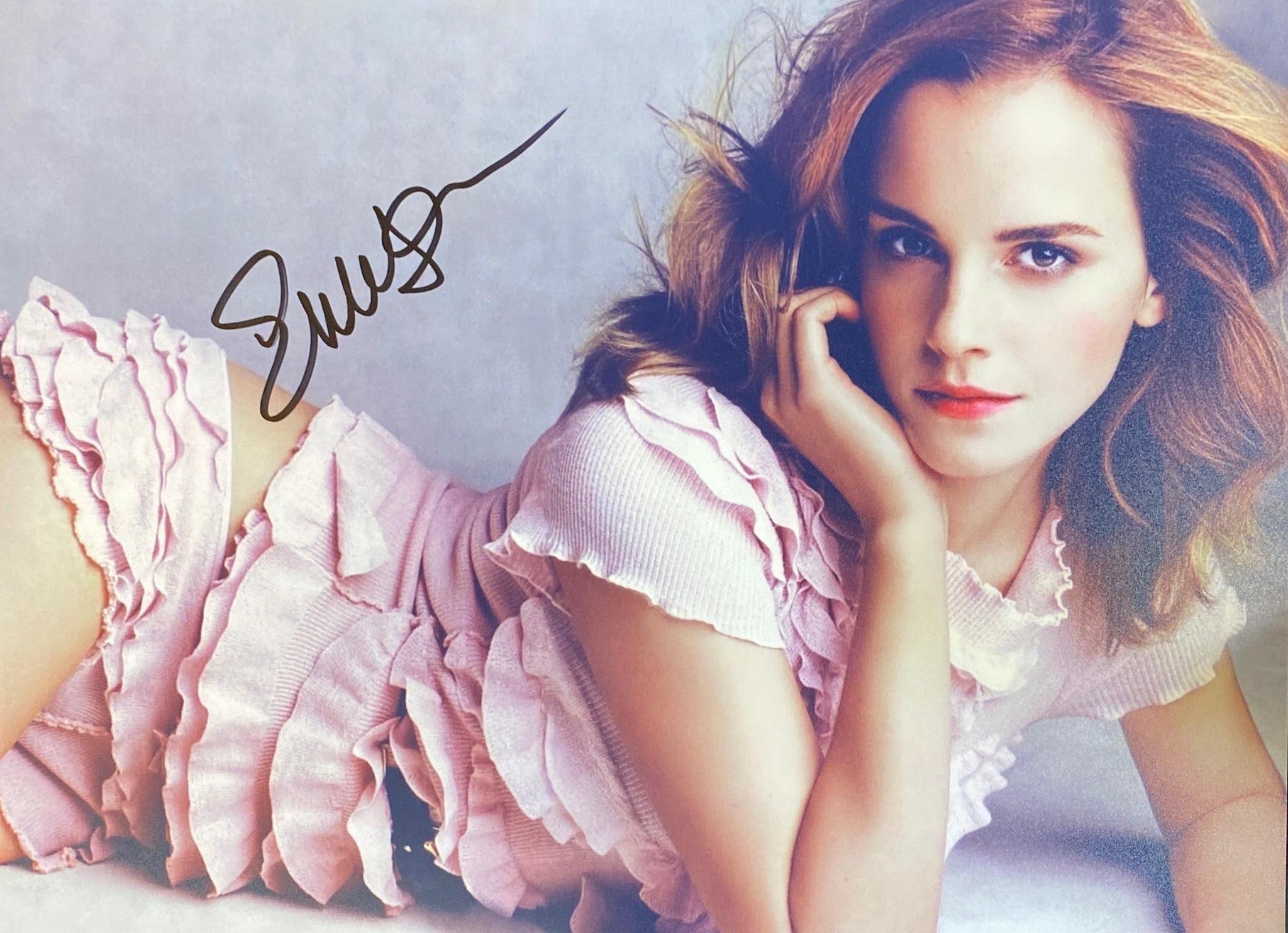 Autograph  
Emma Watson Photo