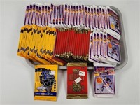 ASSORTED LOT OF HOCKEY SEALED PACKS