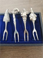 Vintage Set Of 4 Wallace Silver Plated Fork