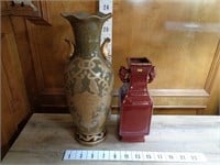 2-Chinese Vases