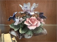 CAPODIMONTE FLOWERS ON LOG