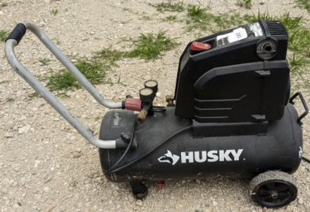 HUSKY SMALL AIR COMPRESSOR