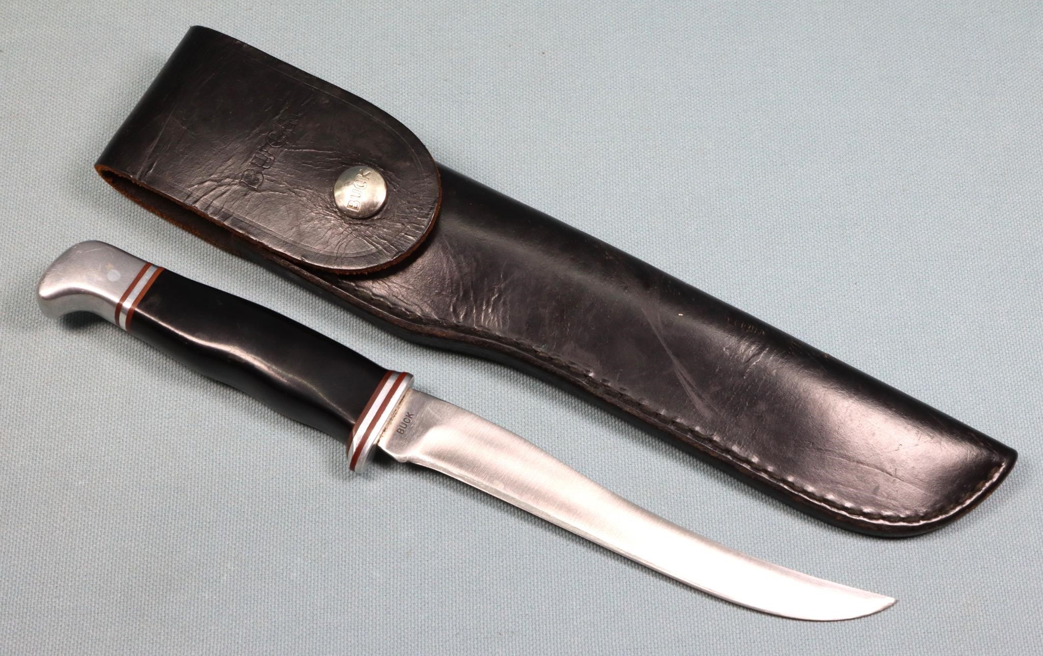 Buck Hunting Knife w/ Leather Sheath
